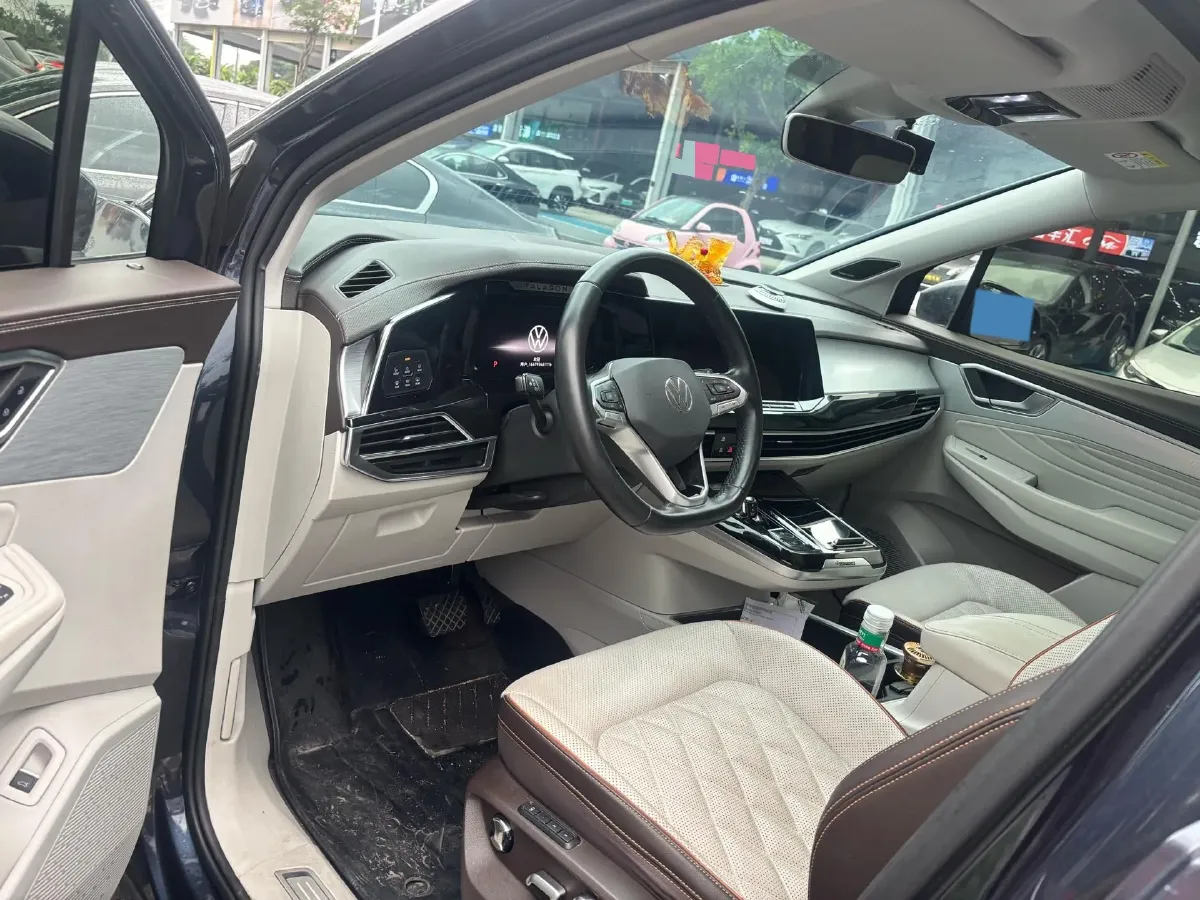 2022 Volkswagen Talagon 2.5T 299HP V6 7DCT,autocango,china used car exporter,china ev exporter,chinese used car exporter,chinese used ev exporter