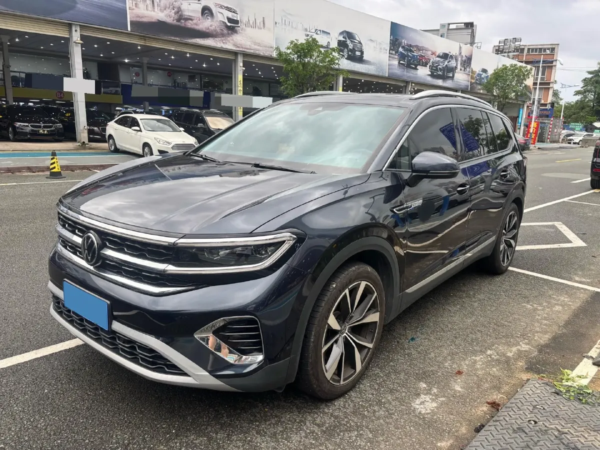 2022 Volkswagen Talagon 2.5T 299HP V6 7DCT,autocango,china used car exporter,china ev exporter,chinese used car exporter,chinese used ev exporter
