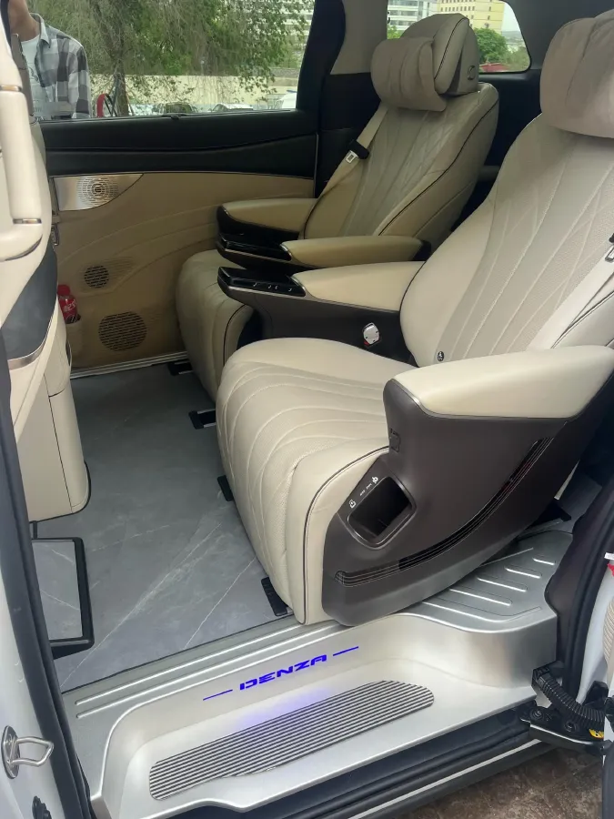 2024 Denza D9 1.5T 139HP L4 E-CVT PHEV 40KWH,autocango,china used car exporter,china ev exporter,chinese used car exporter,chinese used ev exporter