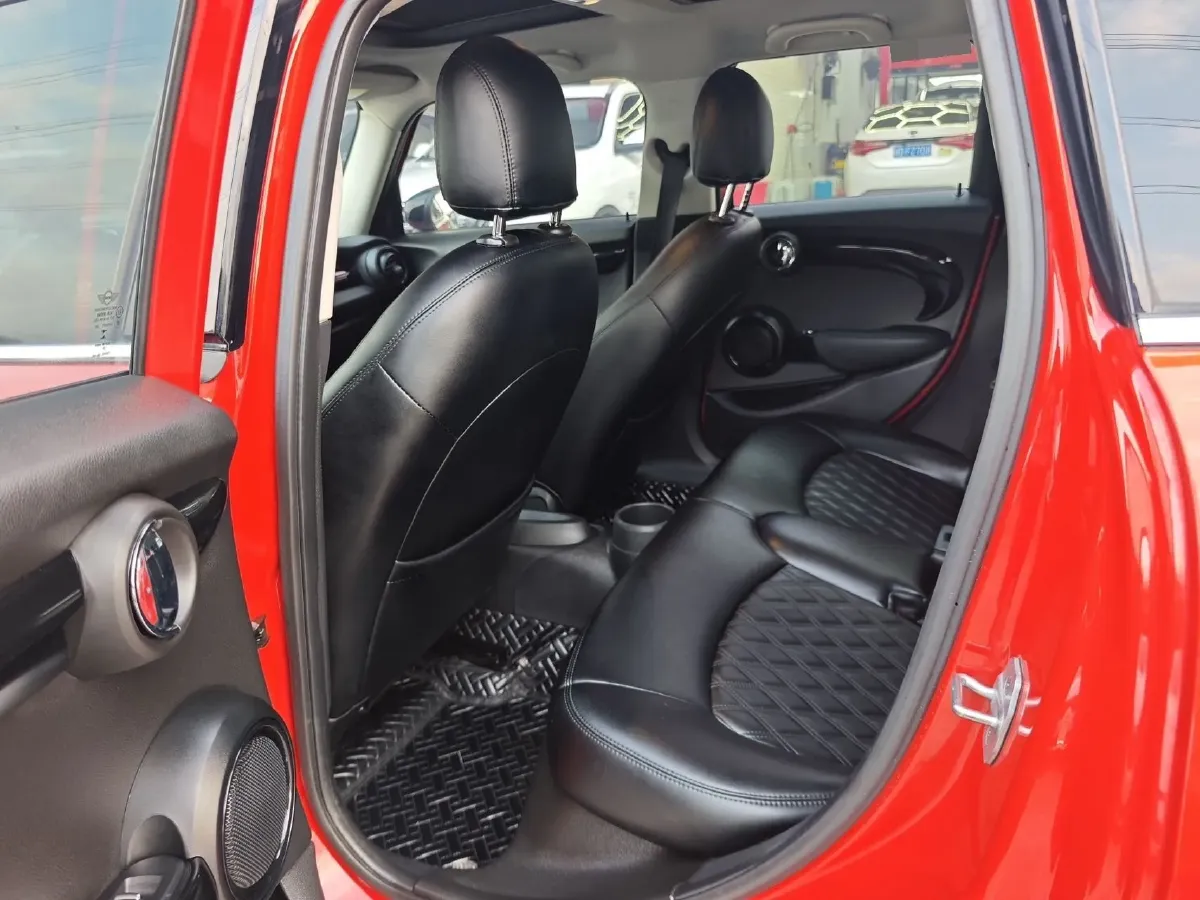 2019 MINI MINI 1.5T 136HP L3 7DCT,autocango,china used car exporter,china ev exporter,chinese used car exporter,chinese used ev exporter