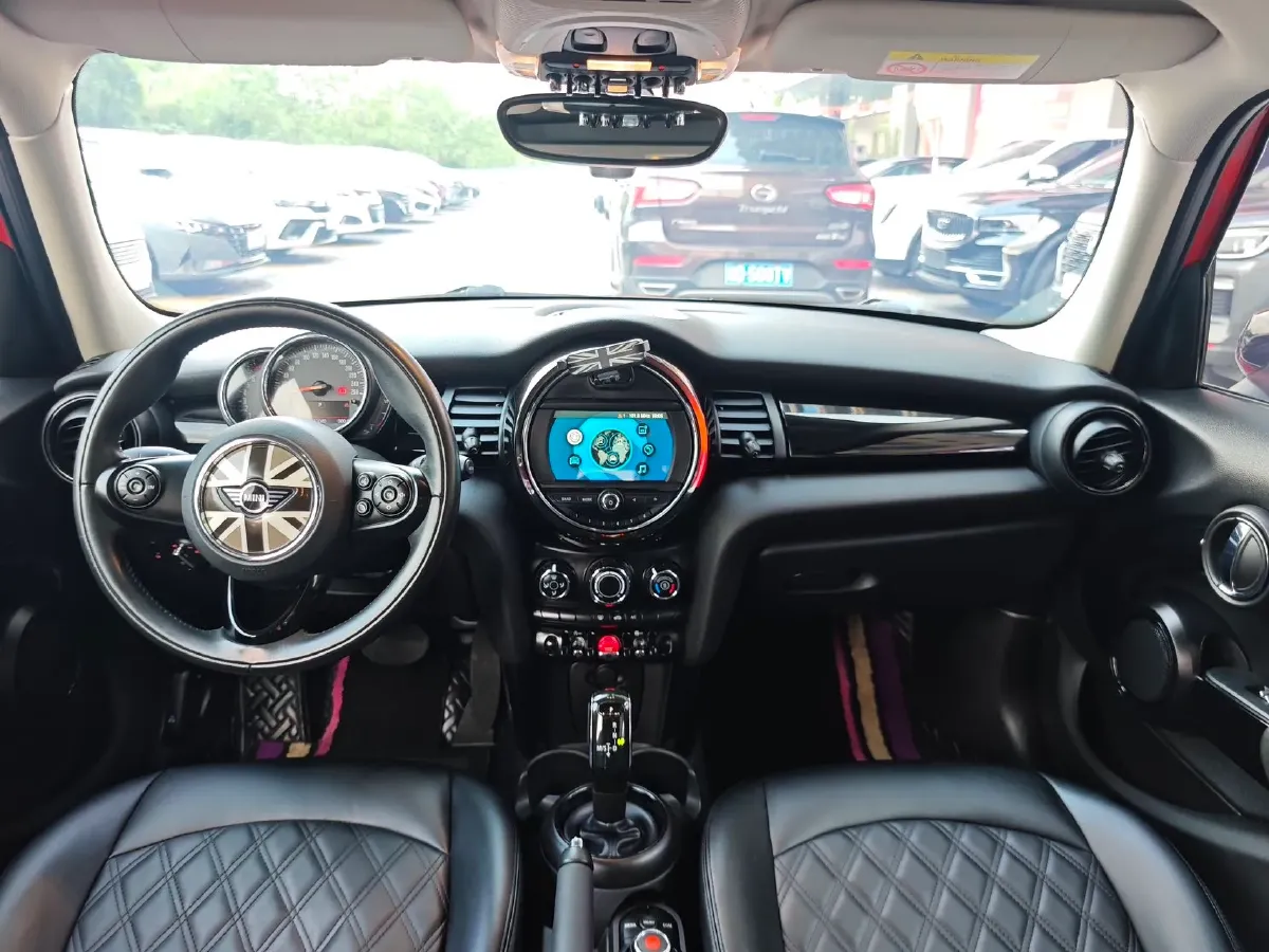 2019 MINI MINI 1.5T 136HP L3 7DCT,autocango,china used car exporter,china ev exporter,chinese used car exporter,chinese used ev exporter