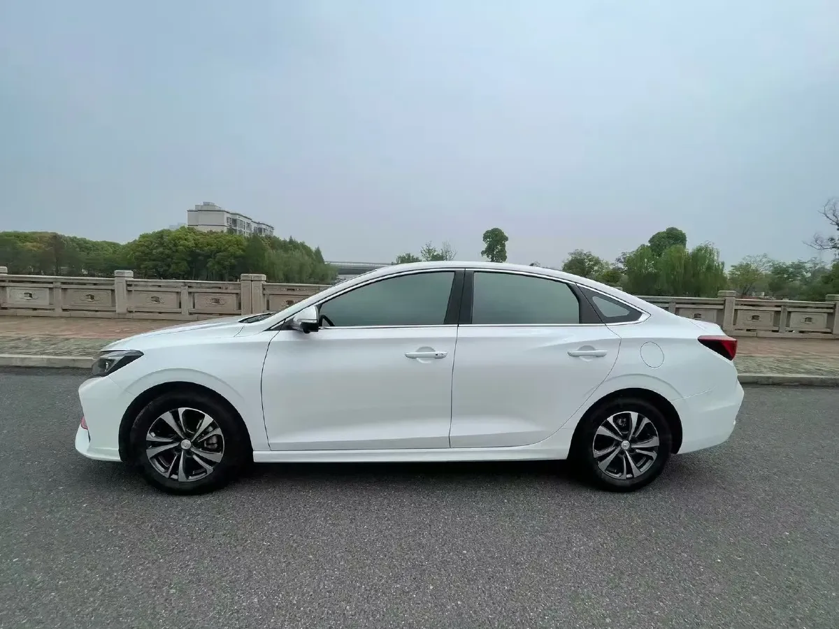 2022 ChangAn Eado 1.4T 160HP L4 7DCT,autocango,china used car exporter,china ev exporter,chinese used car exporter,chinese used ev exporter