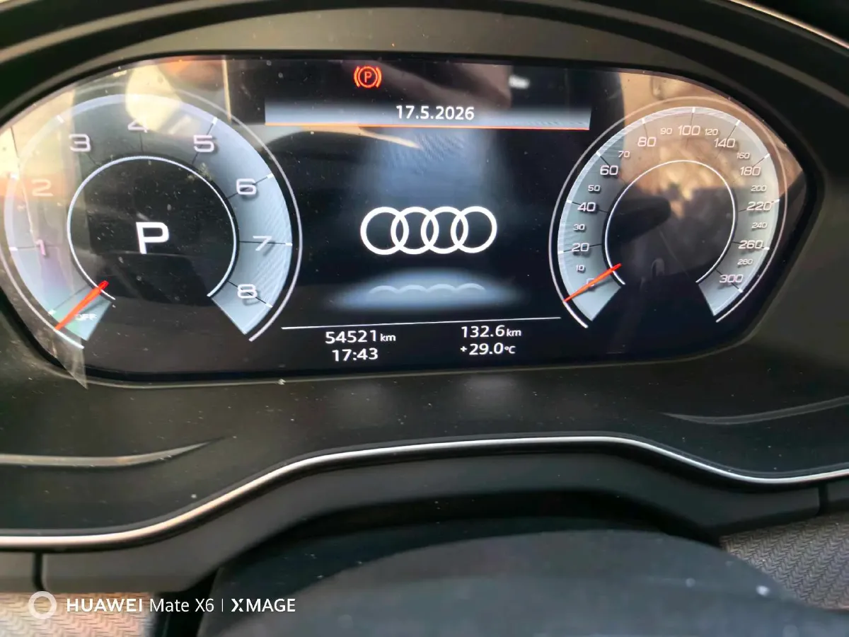 2022 Audi Q5L 2.0T 190HP L4 7DCT,autocango,china used car exporter,china ev exporter,chinese used car exporter,chinese used ev exporter