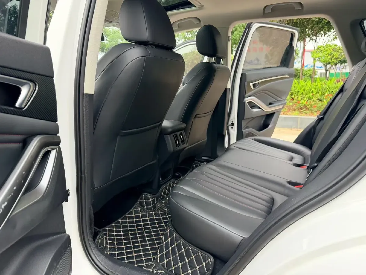 2022 Bestune T55 1.5T 169HP L4 7DCT,autocango,china used car exporter,china ev exporter,chinese used car exporter,chinese used ev exporter