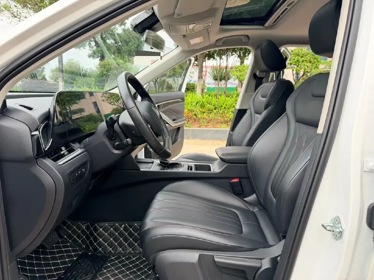 2022 Bestune T55 1.5T 169HP L4 7DCT,autocango,china used car exporter,china ev exporter,chinese used car exporter,chinese used ev exporter
