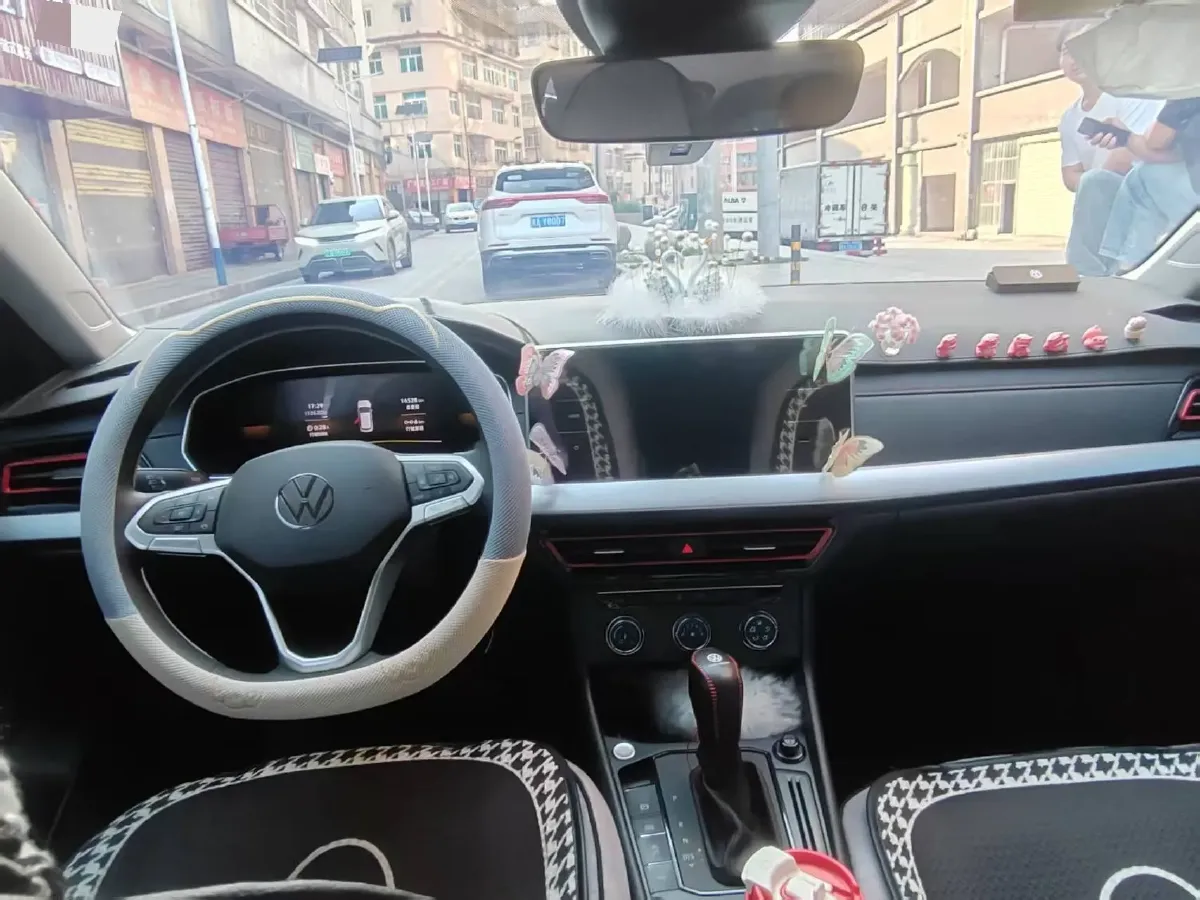 2024 Volkswagen Lavida 1.5T 160HP L4 7DCT,autocango,china used car exporter,china ev exporter,chinese used car exporter,chinese used ev exporter