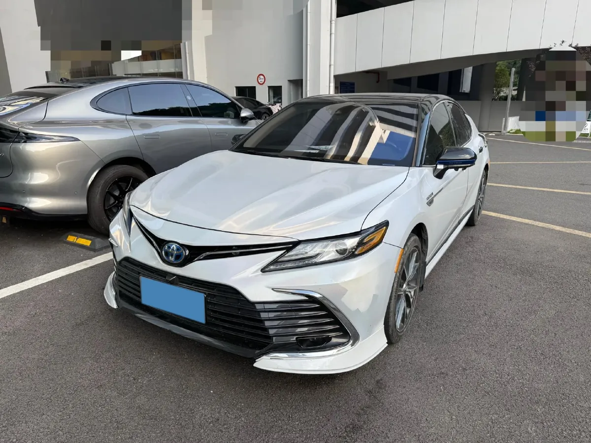 2023 Toyota Camry 2.5L 178HP L4 E-CVT Hybrid,autocango,china used car exporter,china ev exporter,chinese used car exporter,chinese used ev exporter
