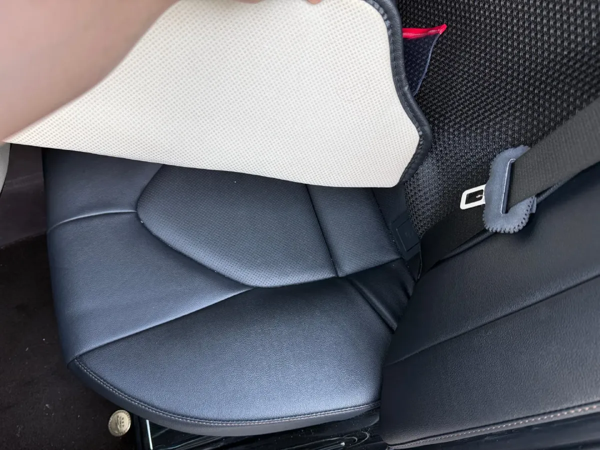 2023 Toyota Camry 2.5L 178HP L4 E-CVT Hybrid,autocango,china used car exporter,china ev exporter,chinese used car exporter,chinese used ev exporter