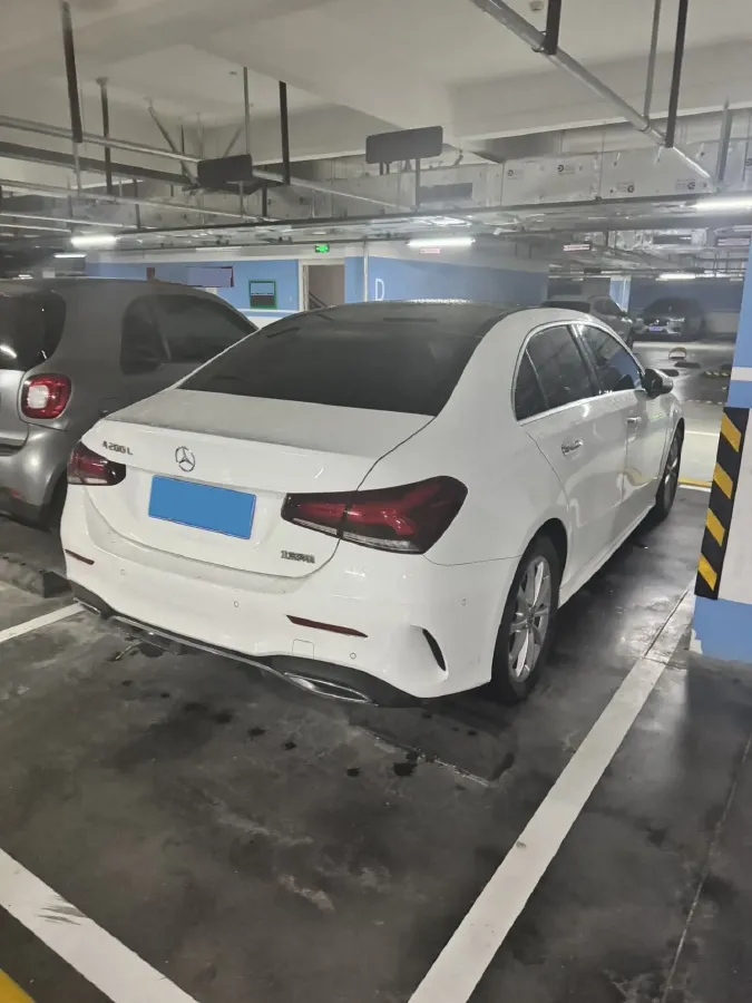 2021 Mercedes-Benz A Class 1.3T 163HP L4 7DCT,autocango,china used car exporter,china ev exporter,chinese used car exporter,chinese used ev exporter