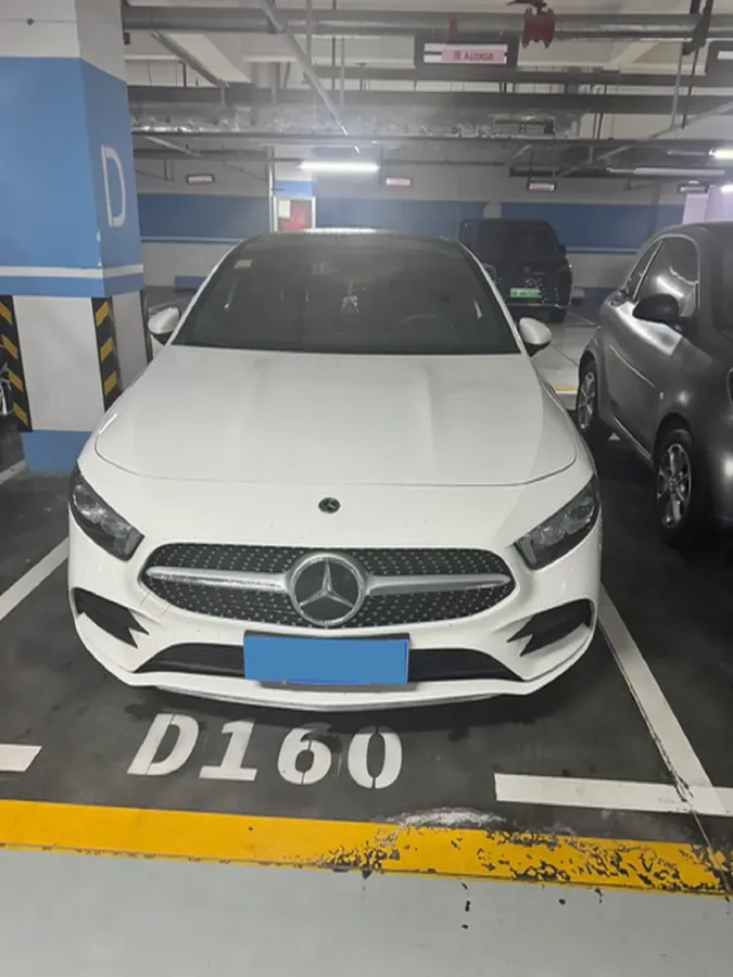 2021 Mercedes-Benz A Class 1.3T 163HP L4 7DCT,autocango,china used car exporter,china ev exporter,chinese used car exporter,chinese used ev exporter