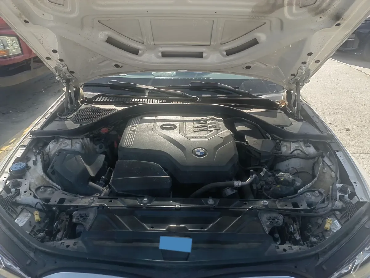 2023 BMW 3 Series 2.0T 184HP L4 8AT,autocango,china used car exporter,china ev exporter,chinese used car exporter,chinese used ev exporter