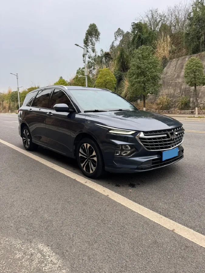 2020 WuLing KaiJie 1.5T 147HP L4 CVT,autocango,china used car exporter,china ev exporter,chinese used car exporter,chinese used ev exporter