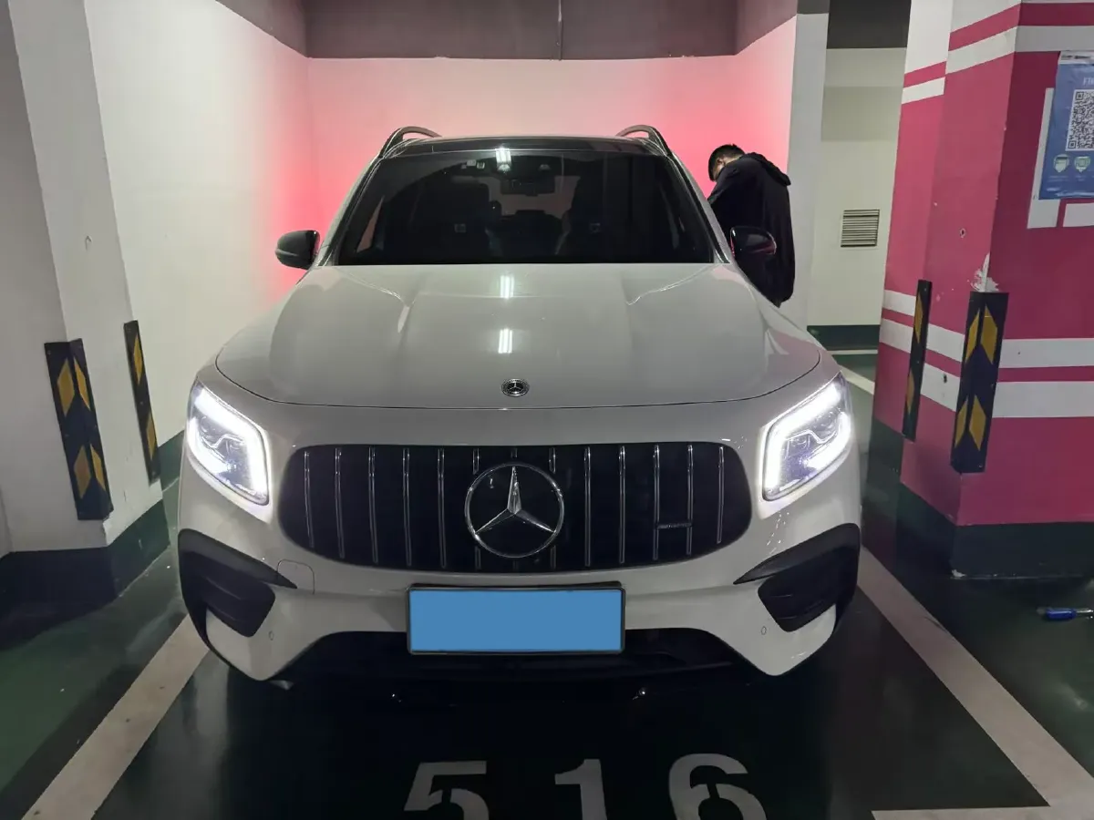 2021 Mercedes-Benz GLB AMG 2.0T 306HP L4 8DCT,autocango,china used car exporter,china ev exporter,chinese used car exporter,chinese used ev exporter