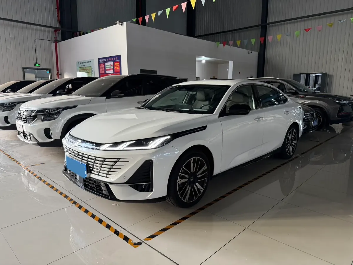 2026 ChangAn Eado 1.5T 192HP L4 7DCT,autocango,china used car exporter,china ev exporter,chinese used car exporter,chinese used ev exporter