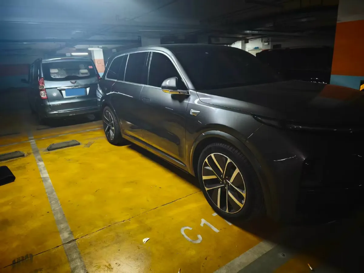 2024 Land Rover Range Rover Evoque 1.5T 200HP L3 8AT PHEV 15.5KWH,autocango,china used car exporter,china ev exporter,chinese used car exporter,chinese used ev exporter