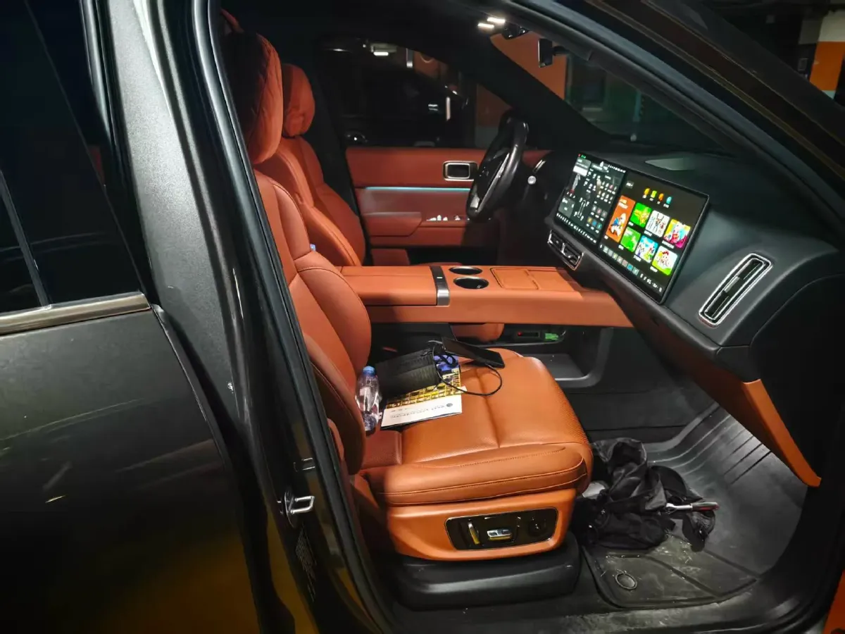 2024 Land Rover Range Rover Evoque 1.5T 200HP L3 8AT PHEV 15.5KWH,autocango,china used car exporter,china ev exporter,chinese used car exporter,chinese used ev exporter