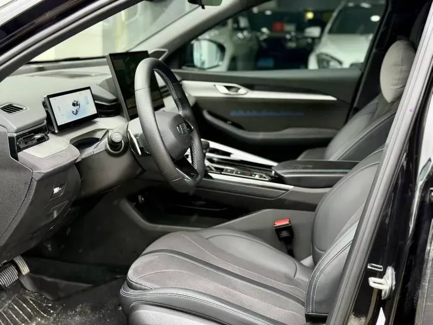 2025 Geely Preface 2.0T 238HP L4 8AT,autocango,china used car exporter,china ev exporter,chinese used car exporter,chinese used ev exporter