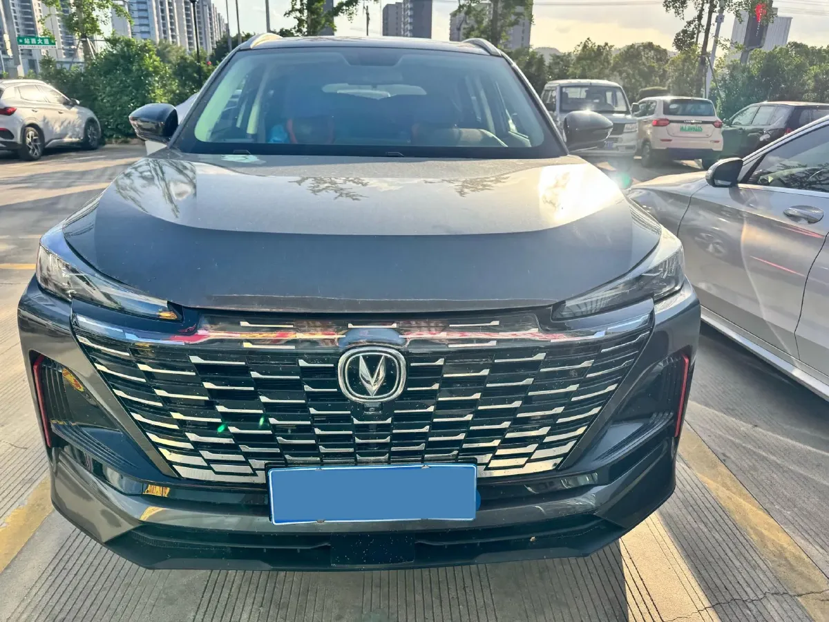 2022 ChangAn Oshan X7 Plus 1.5T 188HP L4 7DCT,autocango,china used car exporter,china ev exporter,chinese used car exporter,chinese used ev exporter