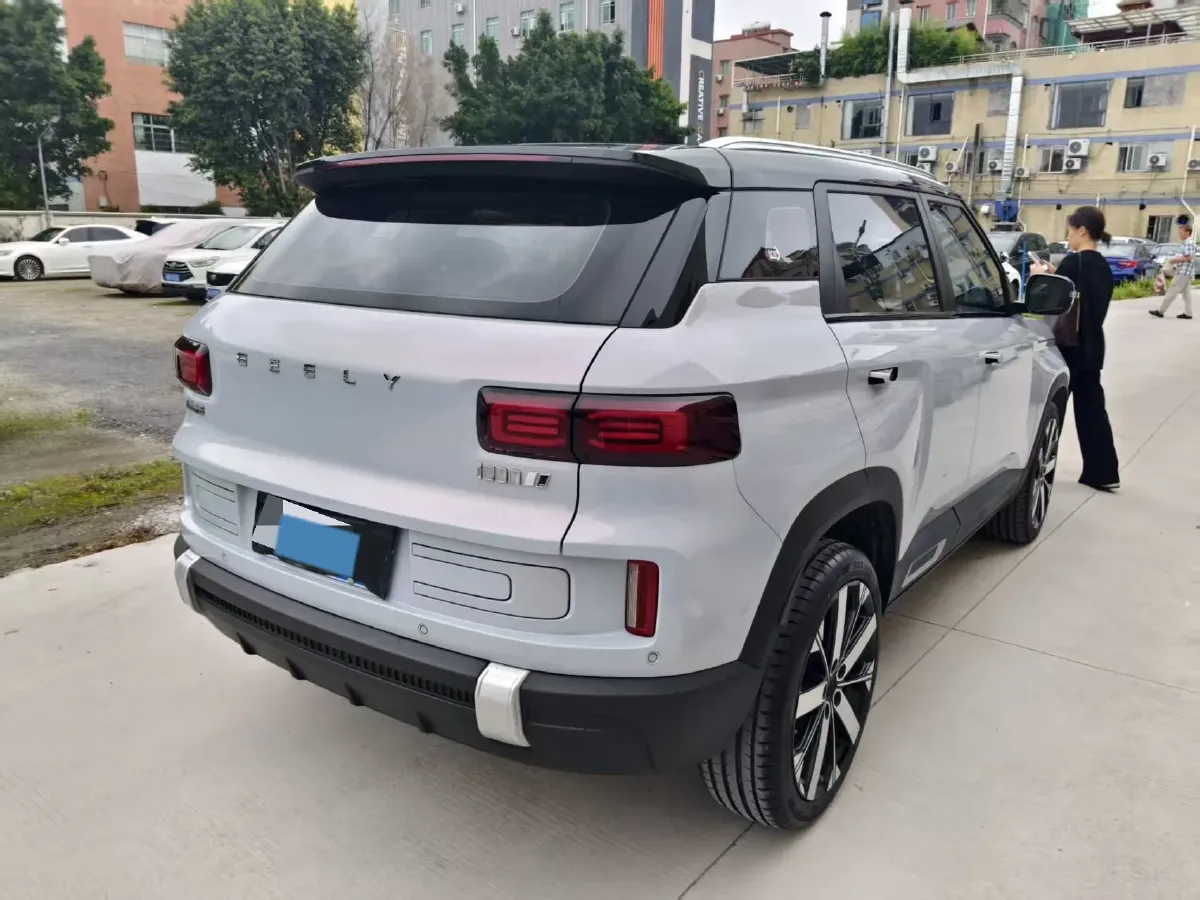 2023 Geely ICON 1.5T 181HP L4 7DCT,autocango,china used car exporter,china ev exporter,chinese used car exporter,chinese used ev exporter