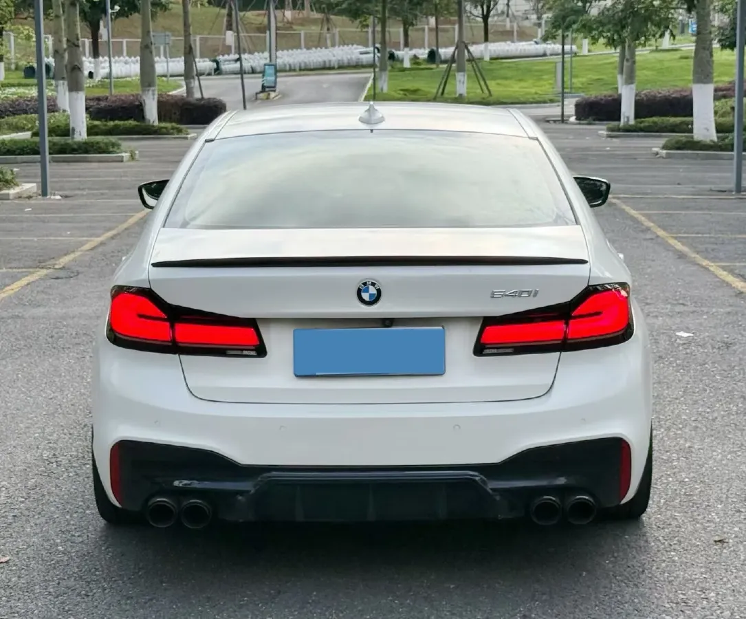 2020 BMW 5 Series 3.0T 340HP L6 8AT,autocango,china used car exporter,china ev exporter,chinese used car exporter,chinese used ev exporter