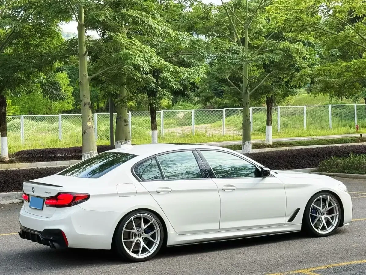 2020 BMW 5 Series 3.0T 340HP L6 8AT,autocango,china used car exporter,china ev exporter,chinese used car exporter,chinese used ev exporter