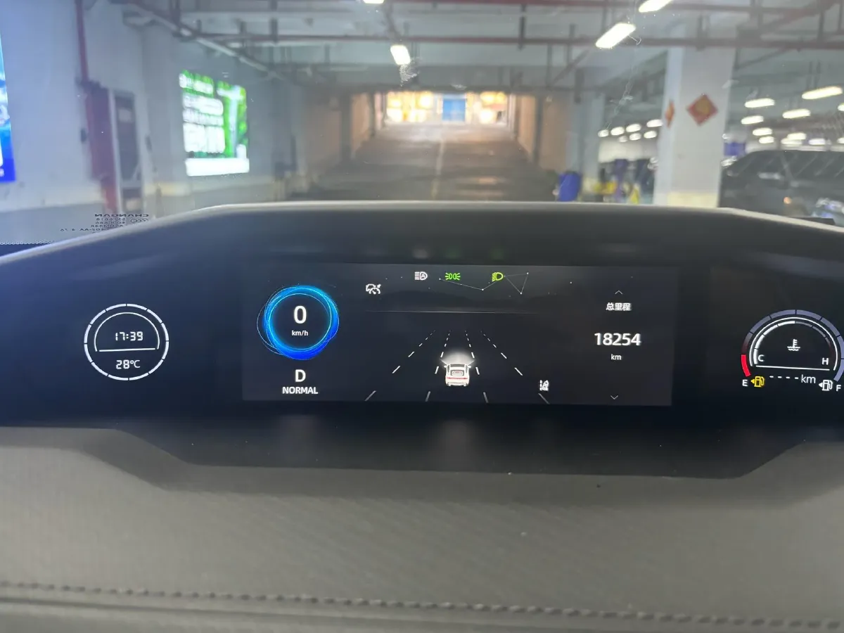 2024 ChangAn UNI-V 1.5T 188HP L4 7DCT,autocango,china used car exporter,china ev exporter,chinese used car exporter,chinese used ev exporter