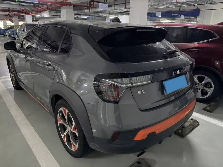2018 Toyota C-HR 2.0L 171HP L4 CVT,autocango,china used car exporter,china ev exporter,chinese used car exporter,chinese used ev exporter