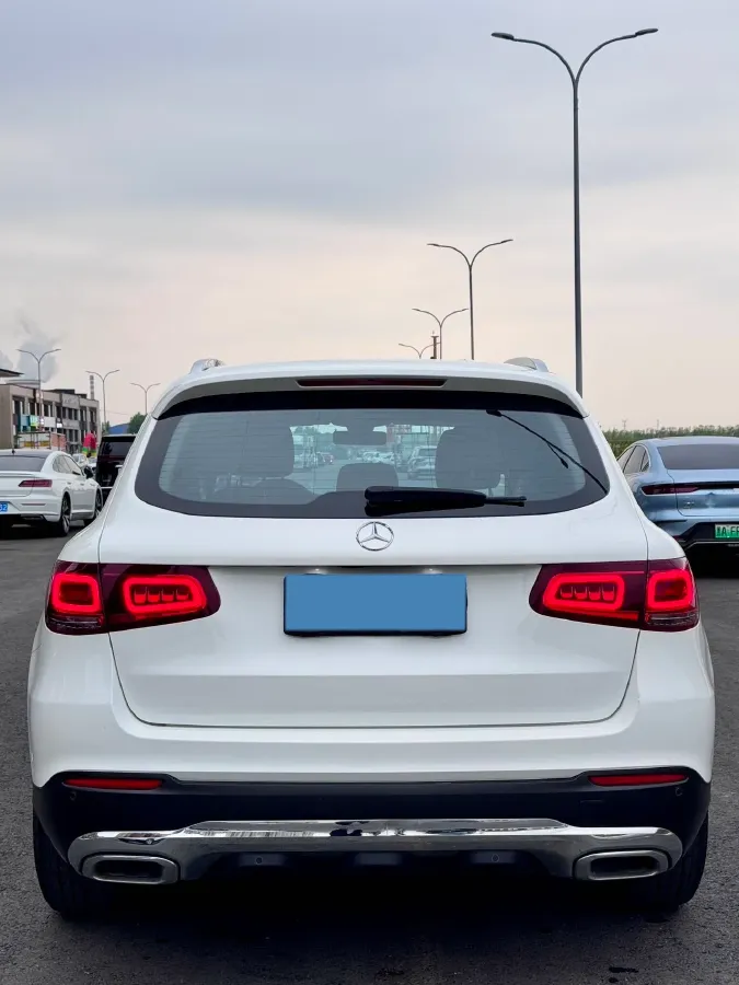 2021 Mercedes-Benz GLC Class 2.0T 197HP L4 9AT,autocango,china used car exporter,china ev exporter,chinese used car exporter,chinese used ev exporter