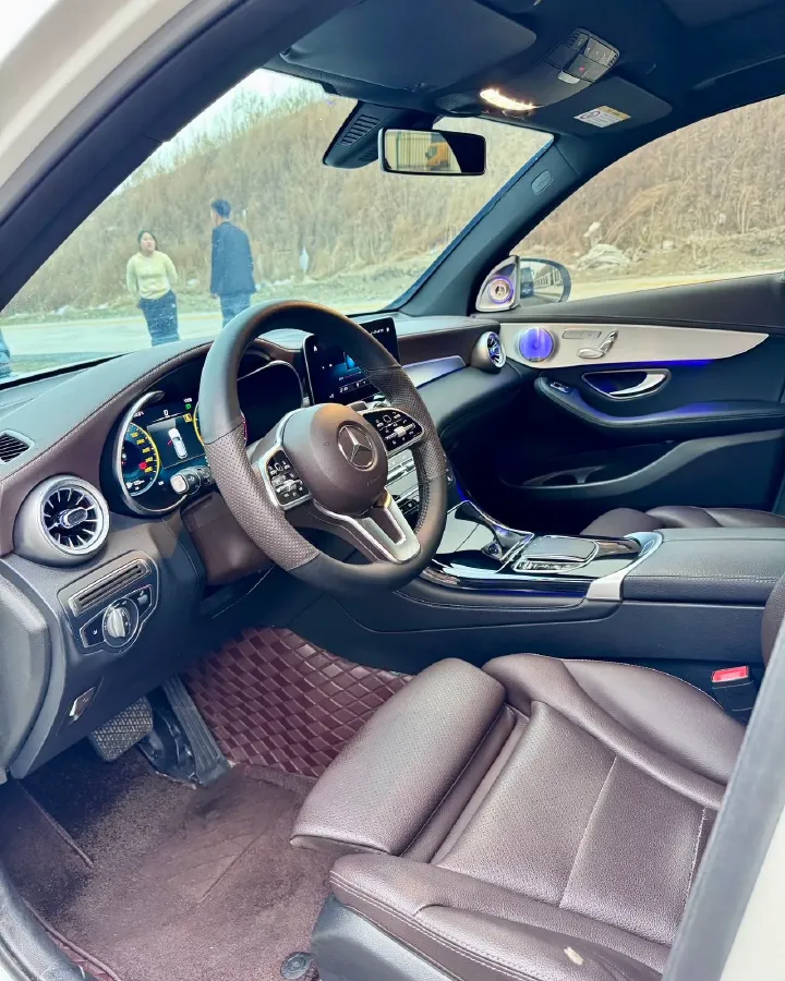 2021 Mercedes-Benz GLC Class 2.0T 197HP L4 9AT,autocango,china used car exporter,china ev exporter,chinese used car exporter,chinese used ev exporter
