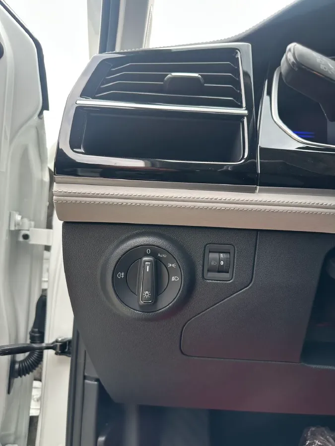 2023 Jetta VS5 1.4T 150HP L4 6AT,autocango,china used car exporter,china ev exporter,chinese used car exporter,chinese used ev exporter