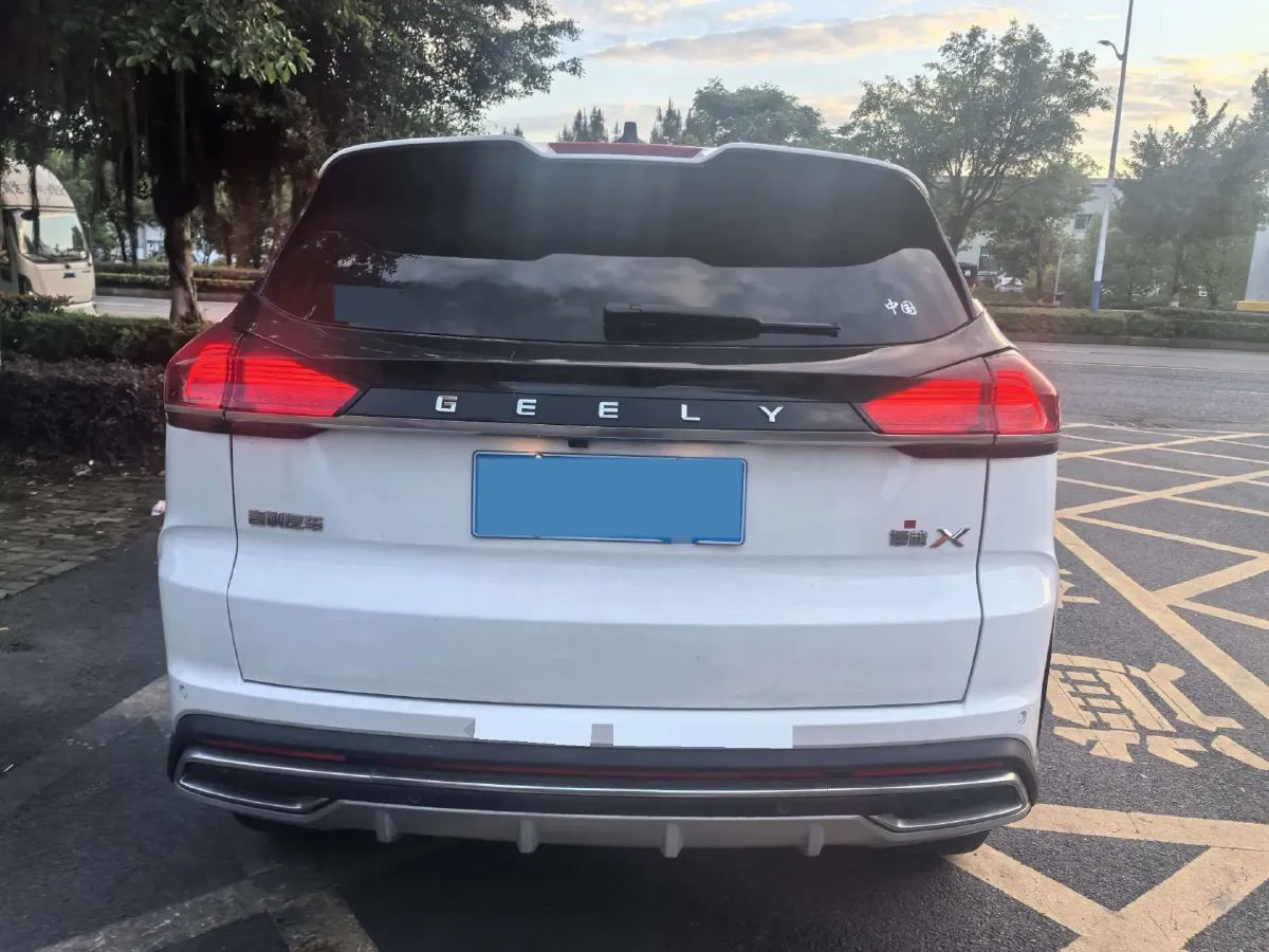 2022 Geely Azkarra 1.8T 184HP L4 7DCT,autocango,china used car exporter,china ev exporter,chinese used car exporter,chinese used ev exporter