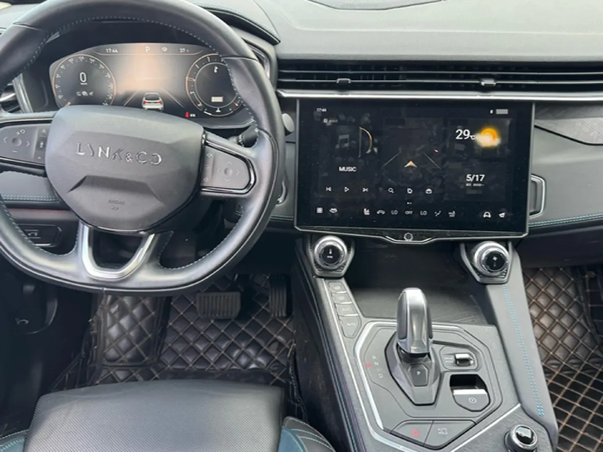 2022 LYNK&CO 05 2.0T 254HP L4 8AT,autocango,china used car exporter,china ev exporter,chinese used car exporter,chinese used ev exporter