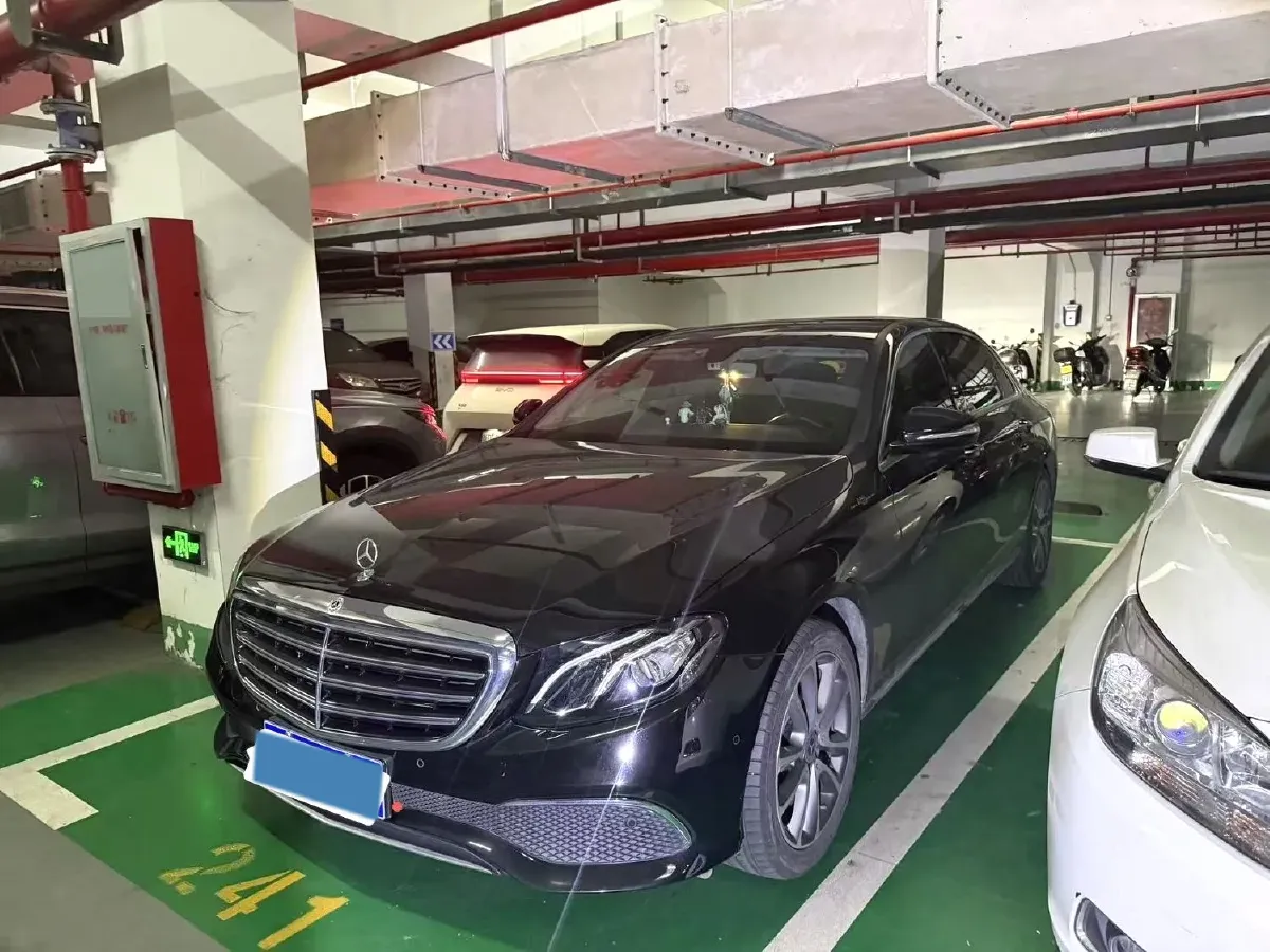 2020 Mercedes-Benz E Class 1.5T 184HP L4 9AT,autocango,china used car exporter,china ev exporter,chinese used car exporter,chinese used ev exporter