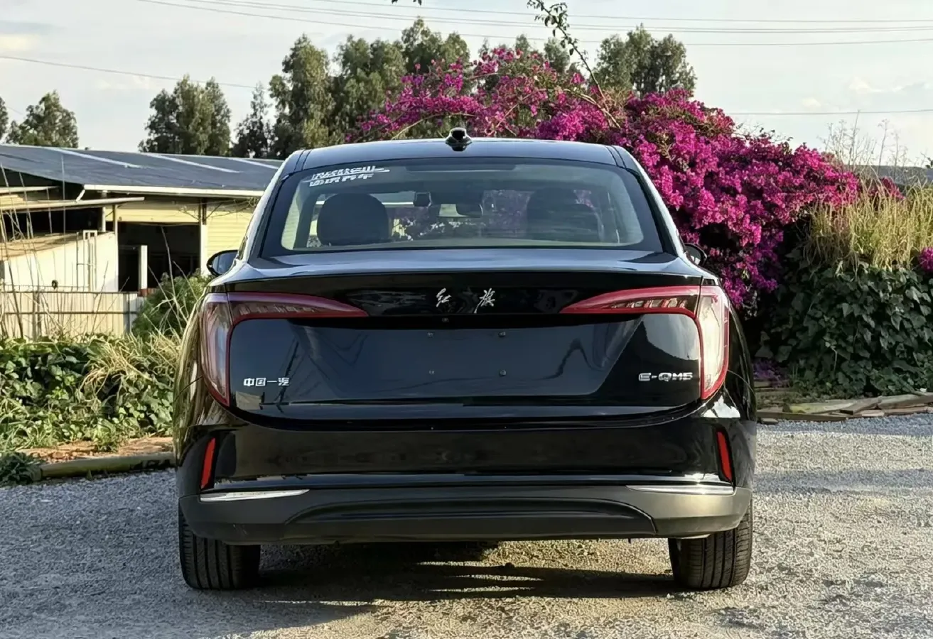 2021 HongQi E-QM5 BEV 54KWH,autocango,china used car exporter,china ev exporter,chinese used car exporter,chinese used ev exporter