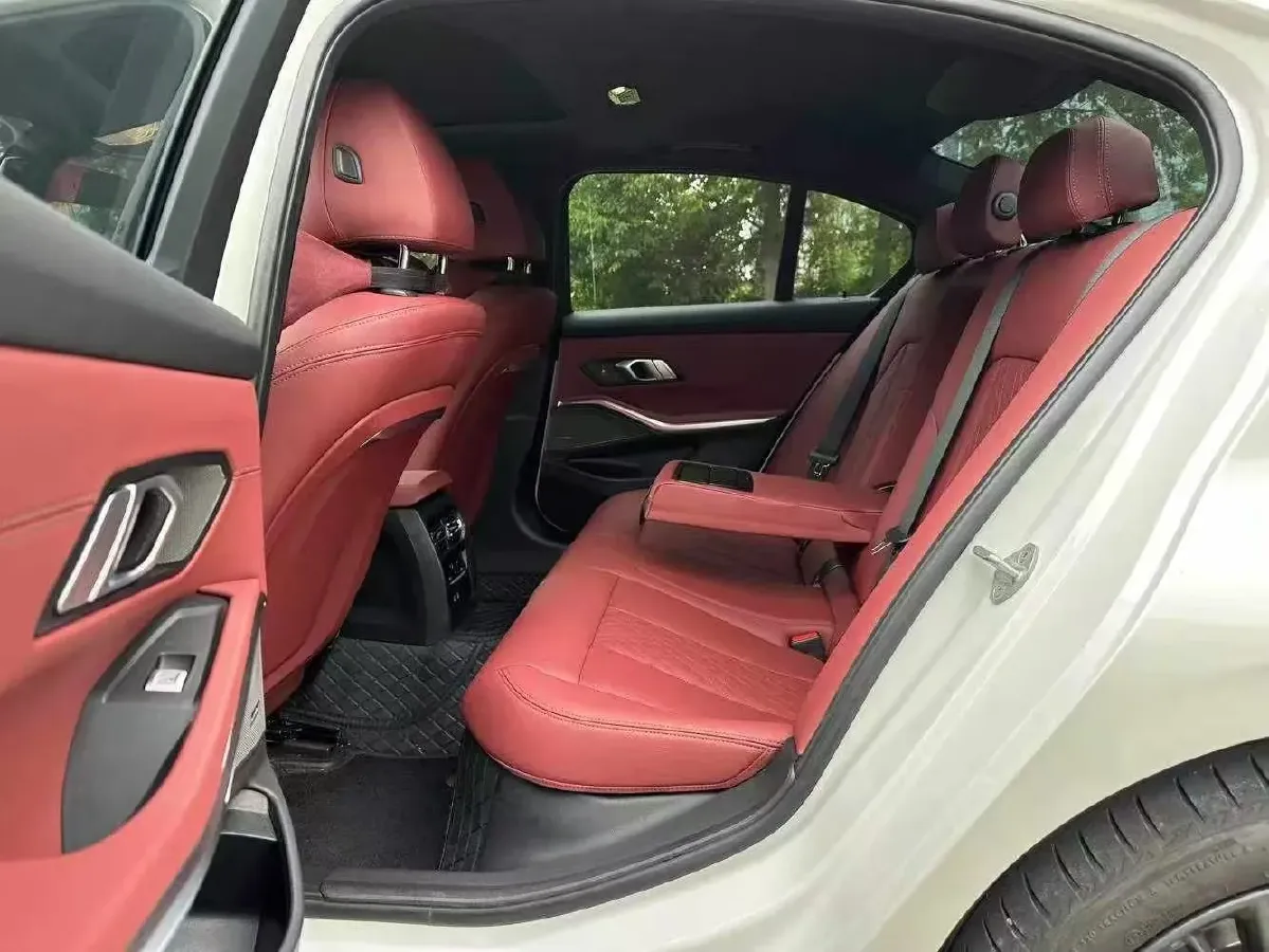 2024 BMW 3 Series 2.0T 184HP L4 8AT,autocango,china used car exporter,china ev exporter,chinese used car exporter,chinese used ev exporter