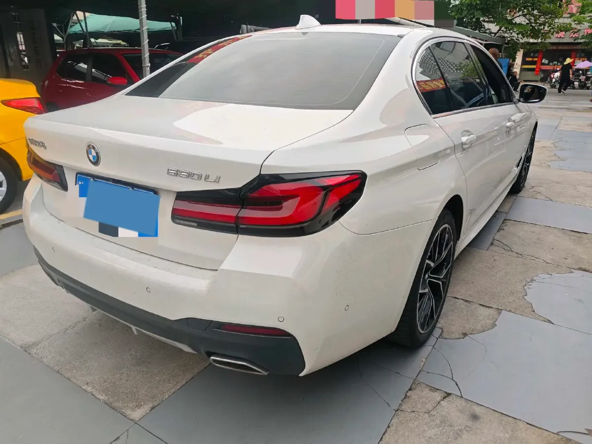 2023 BMW 5 Series 2.0T 245HP L4 8AT,autocango,china used car exporter,china ev exporter,chinese used car exporter,chinese used ev exporter