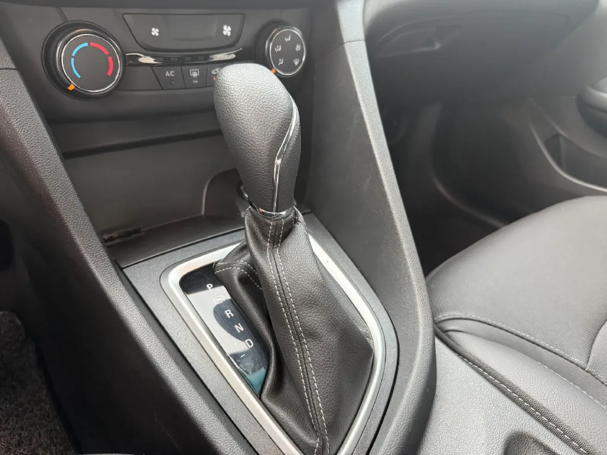 2021 Buick Excelle 1.5L 113HP L4 6AT,autocango,china used car exporter,china ev exporter,chinese used car exporter,chinese used ev exporter