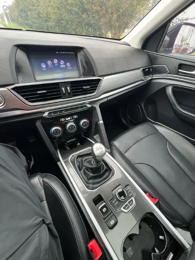 2018 Haval H6 1.5T 150HP L4 6MT,autocango,china used car exporter,china ev exporter,chinese used car exporter,chinese used ev exporter