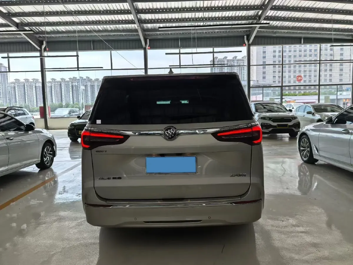 2021 Buick GL8 2.0T 237HP L4 9AT,autocango,china used car exporter,china ev exporter,chinese used car exporter,chinese used ev exporter