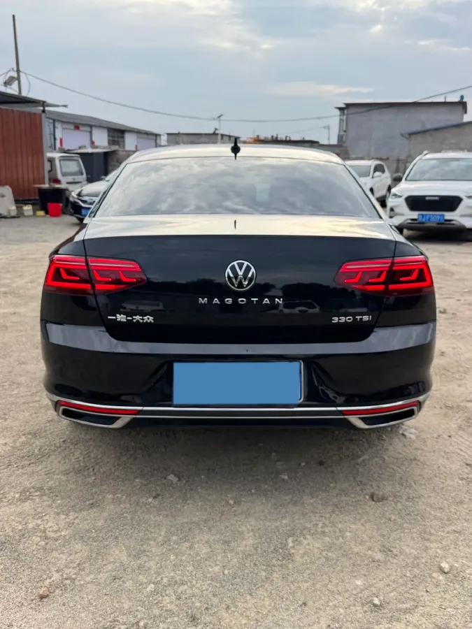 2023 Volkswagen Magotan 2.0T 186HP L4 7DCT,autocango,china used car exporter,china ev exporter,chinese used car exporter,chinese used ev exporter