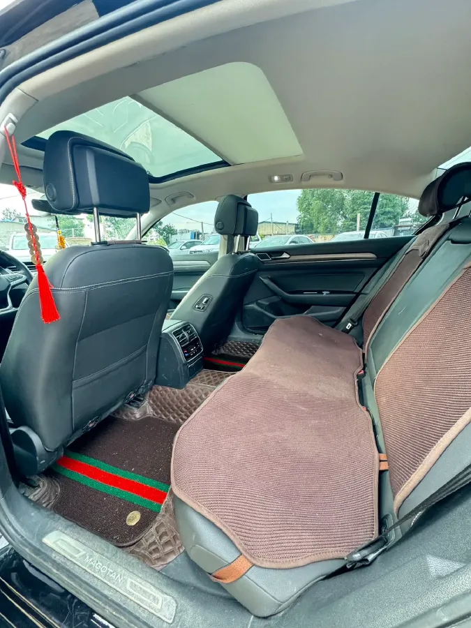 2023 Volkswagen Magotan 2.0T 186HP L4 7DCT,autocango,china used car exporter,china ev exporter,chinese used car exporter,chinese used ev exporter