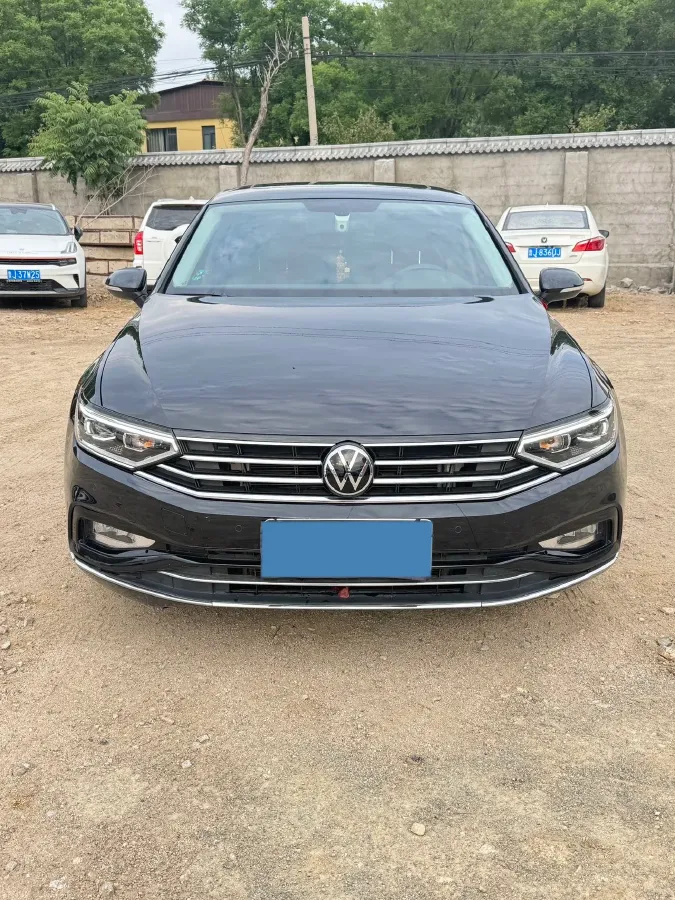 2023 Volkswagen Magotan 2.0T 186HP L4 7DCT,autocango,china used car exporter,china ev exporter,chinese used car exporter,chinese used ev exporter