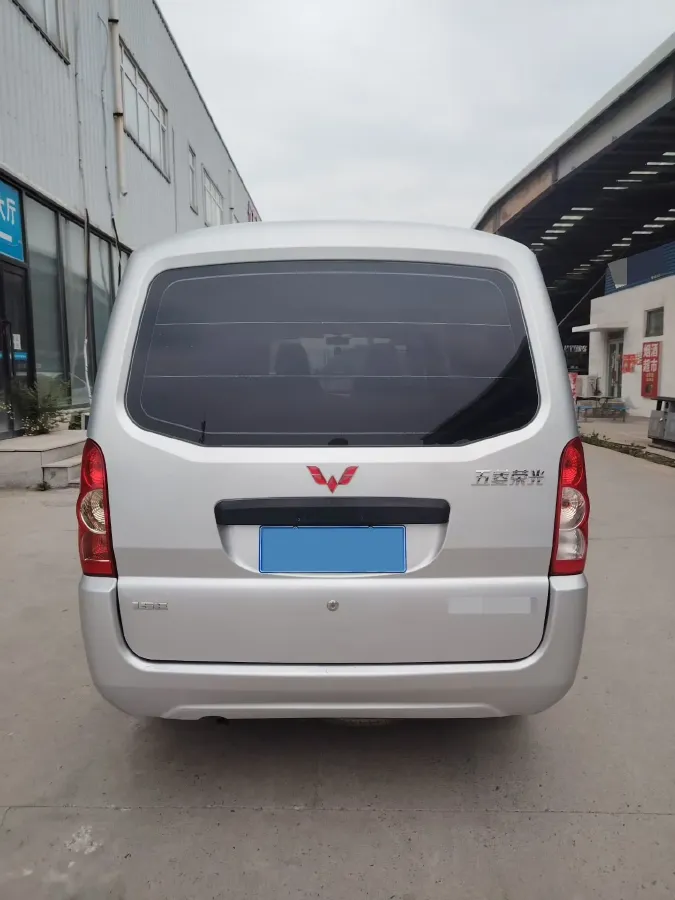 2019 WuLing RongGuang 1.5L 107HP L4 5MT,autocango,china used car exporter,china ev exporter,chinese used car exporter,chinese used ev exporter
