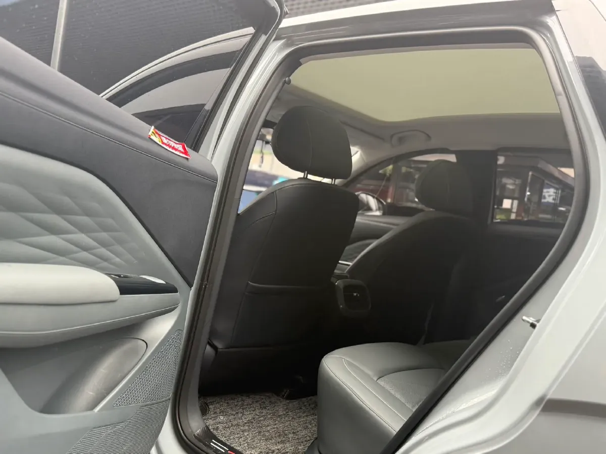 2025 ARCFOX T1 BEV,autocango,china used car exporter,china ev exporter,chinese used car exporter,chinese used ev exporter