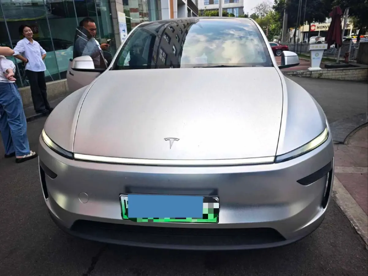 2024 Iveco OuSheng BEV 77.28KWH,autocango,china used car exporter,china ev exporter,chinese used car exporter,chinese used ev exporter