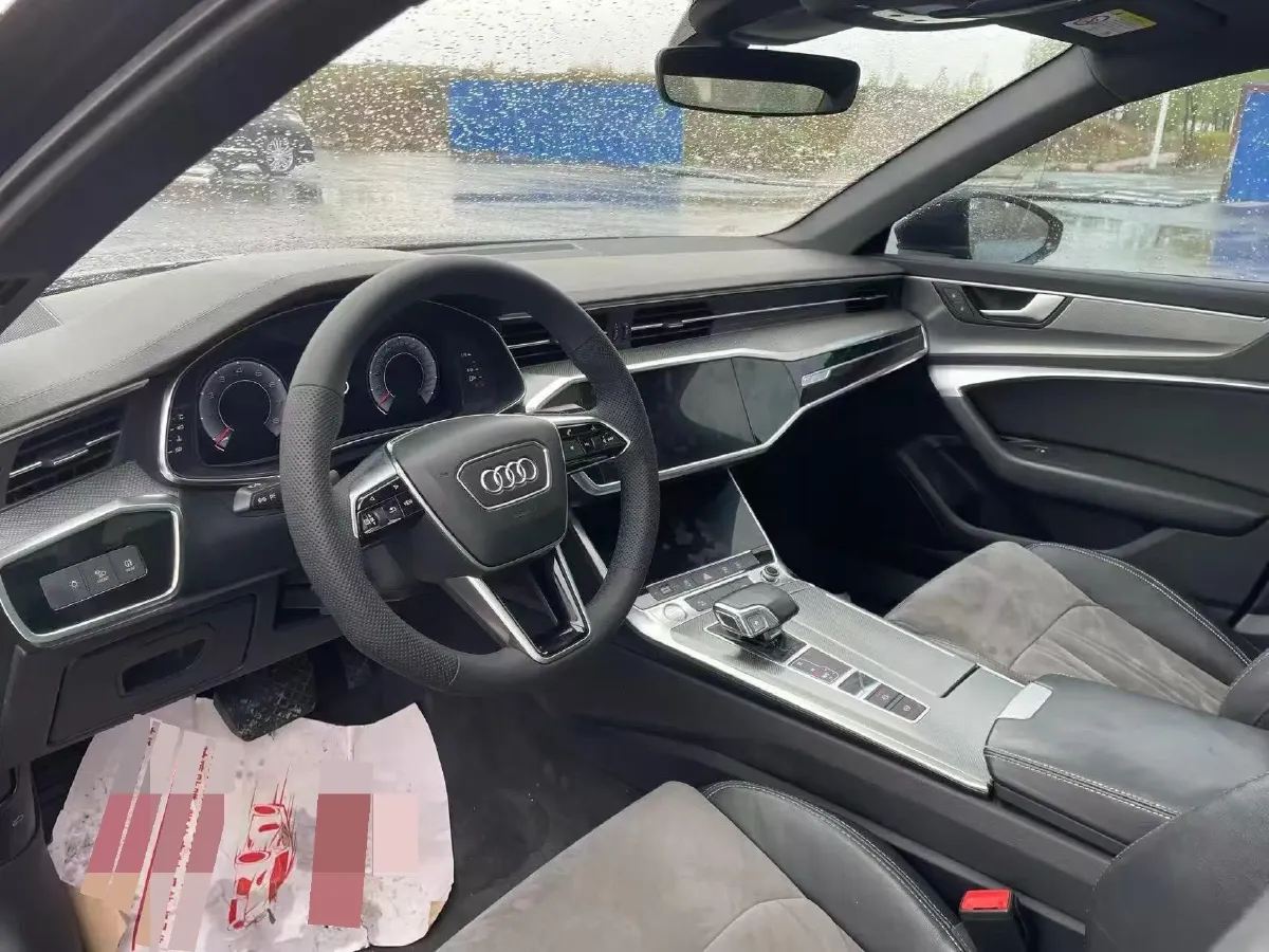 2020 Audi A6L 2.0T 190HP L4 7DCT,autocango,china used car exporter,china ev exporter,chinese used car exporter,chinese used ev exporter