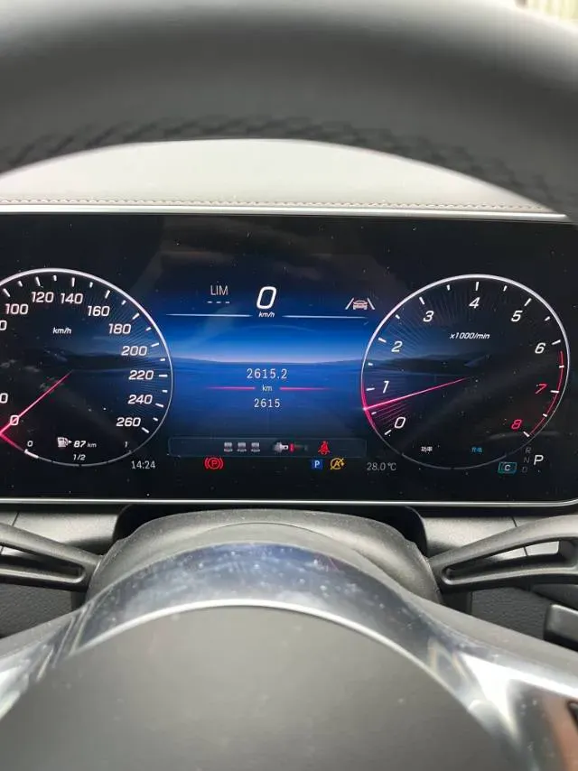 2026 Mercedes-Benz GLC Class 2.0T 204HP L4 9AT,autocango,china used car exporter,china ev exporter,chinese used car exporter,chinese used ev exporter