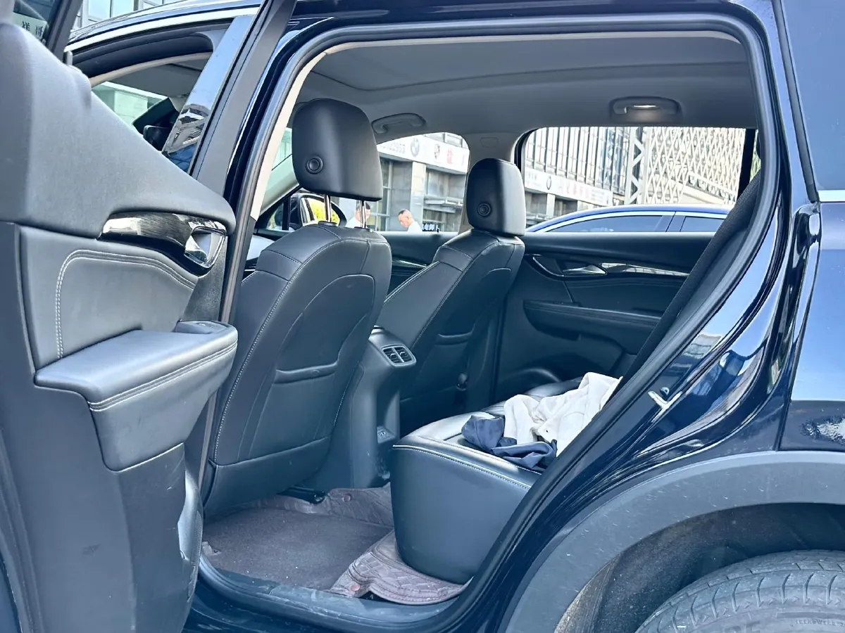 2022 Buick EnvisionPlus 2.0T 237HP L4 9AT,autocango,china used car exporter,china ev exporter,chinese used car exporter,chinese used ev exporter