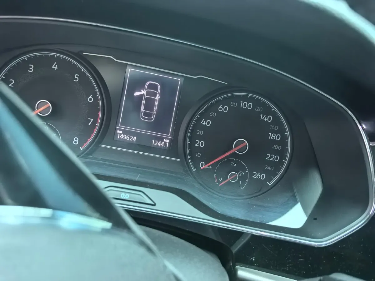 2020 Volkswagen Passat 2.0T 186HP L4 7DCT,autocango,china used car exporter,china ev exporter,chinese used car exporter,chinese used ev exporter
