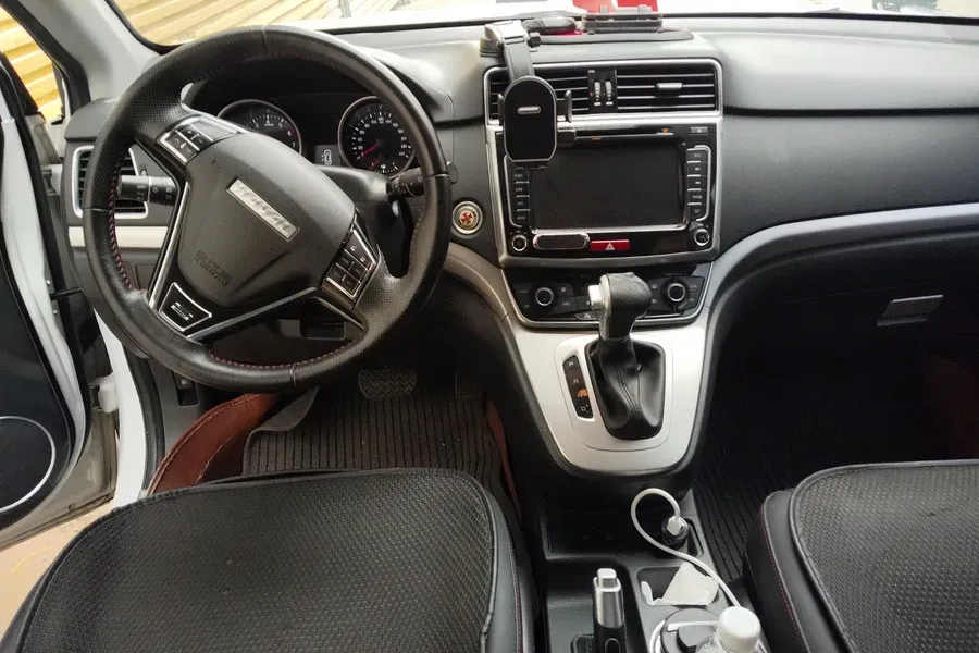 2018 Haval M6 1.5T 150HP L4 7DCT,autocango,china used car exporter,china ev exporter,chinese used car exporter,chinese used ev exporter